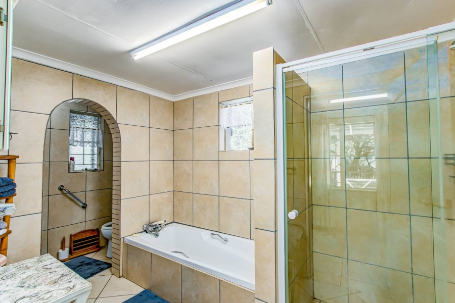 15 Bedroom Property for Sale in Hekpoort North West